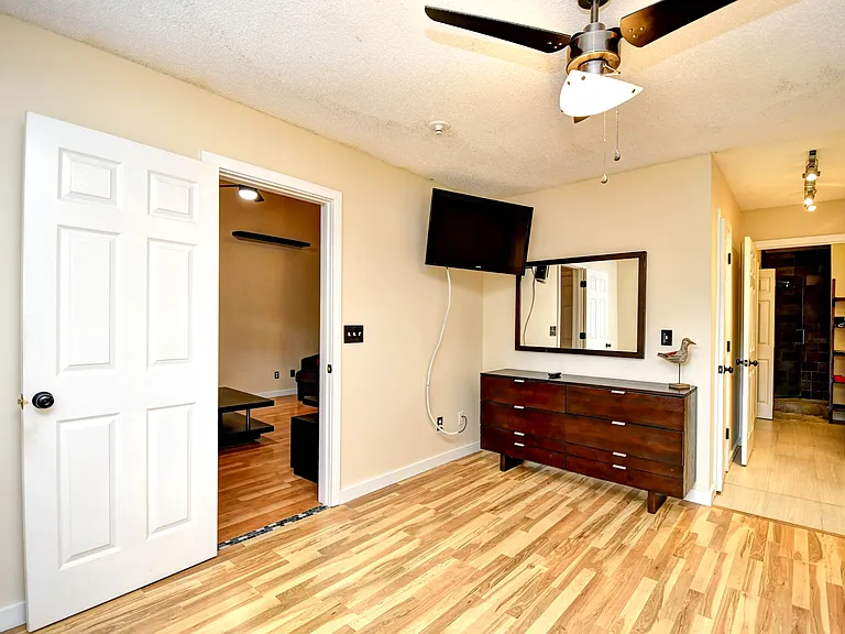 1038 Portico Loop — Photo 3