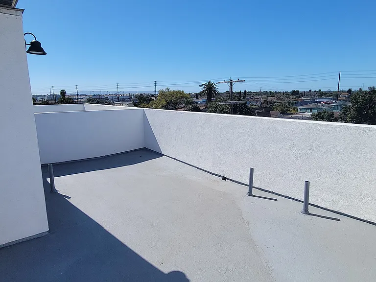 ROOF DECK