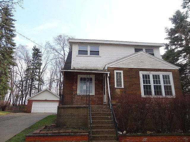 1st image of 523 Woodland Dr