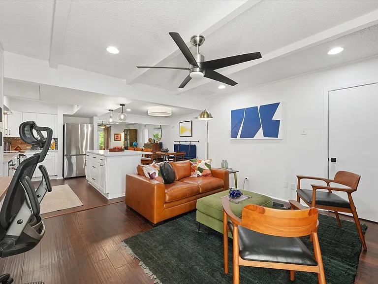 4820 Amesbury Dr #230 — Photo 9