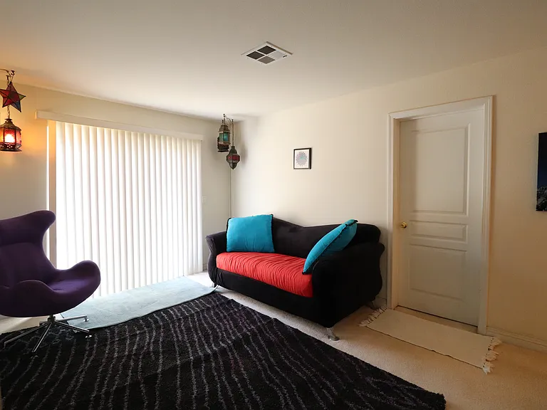 926 E Louisa Ter #A — Photo 8