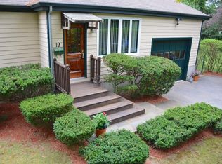 19 Ivy Ln, Natick, MA 01760