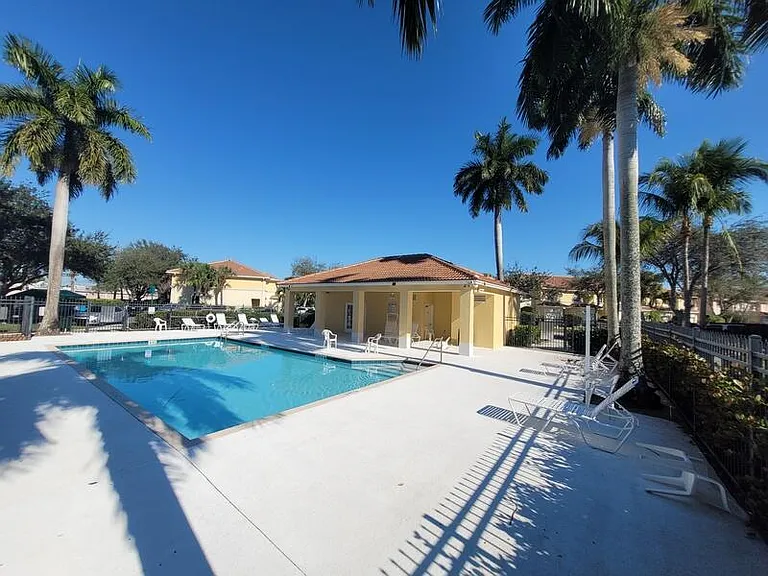 303 Seminole Palms Dr — Photo 64