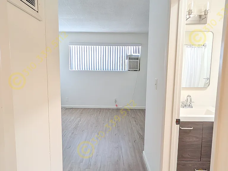 362 S Rexford Dr #9 — Photo 19