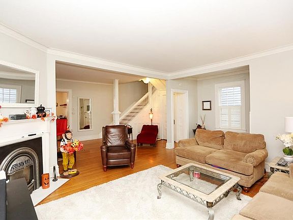 4th image of 760 Auburn Ave