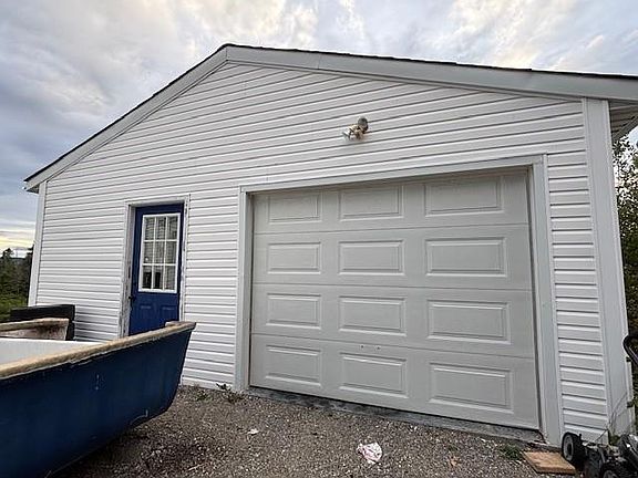 3rd image of 6 Seaview Crescent E