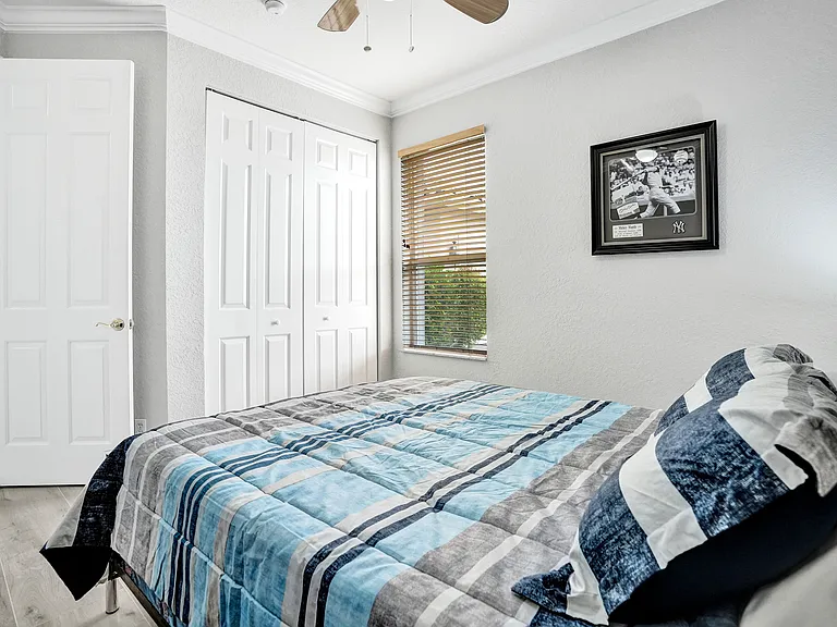 304 NW Bayside Ct — Photo 49