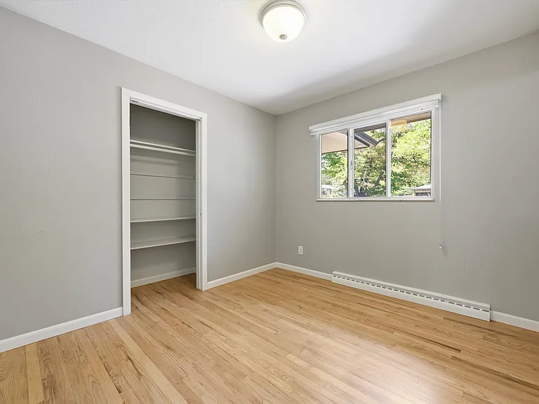 532 S Union Blvd — Photo 11