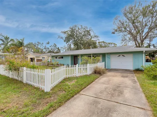 12164 84th Ave N, Seminole, FL 33772