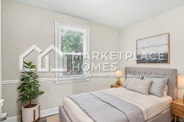 22046 Birchwood Ave — Photo 13