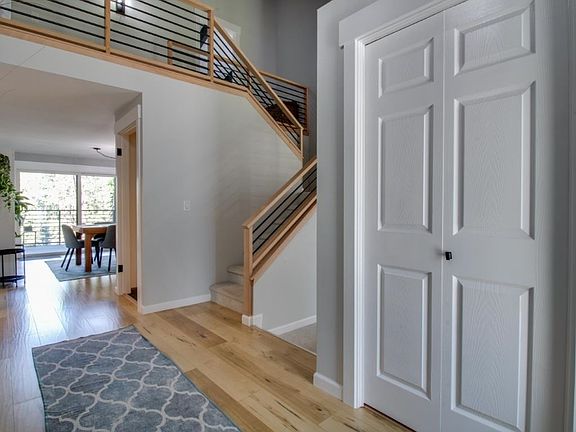 5th image of 1110 W Bellwood Dr