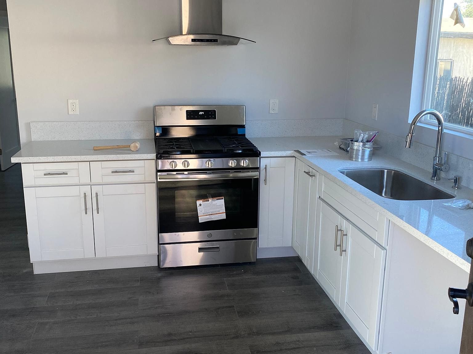 11839 Redbank St, Sun Valley, CA 91352 | Zillow
