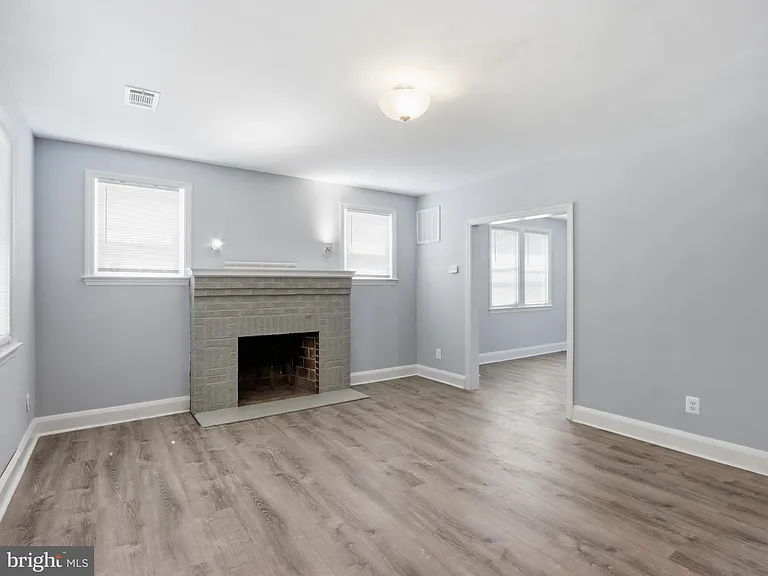 5112 Crosswood Ave — Photo 6