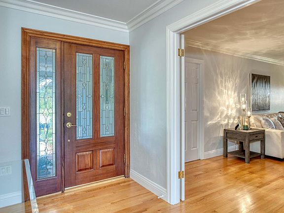 4th image of 6704 Tannahill Dr