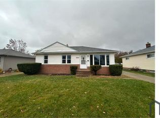 30021 Oakdale Rd, Eastlake, OH 44095