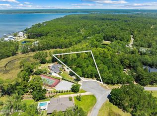 76 Harbour Trce E, Freeport, FL 32439