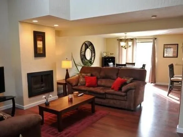 5 Clement Ct, Haverhill, MA 01832