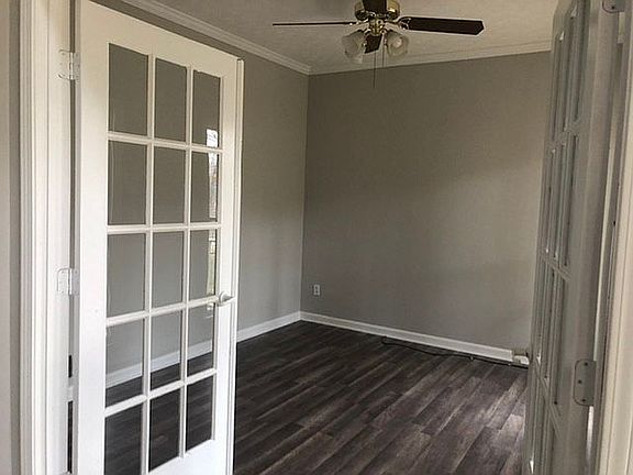 4th image of 2994 Dogwood Ln