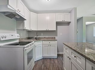 22 Norwich Pl #20, Somerset, NJ 08873