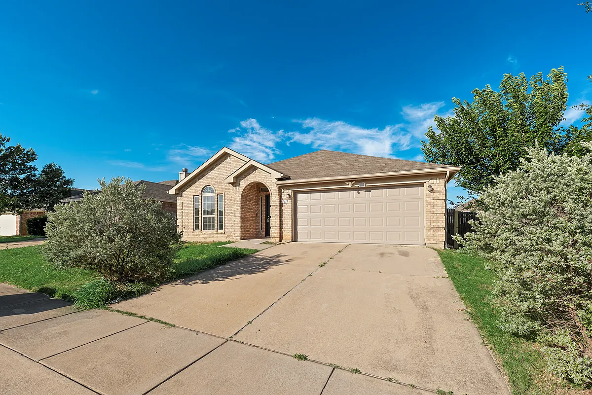 Building Photo - 7437 Diamond Springs Trl