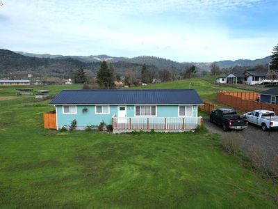 616 E 4th Ave, Riddle, OR, 97469