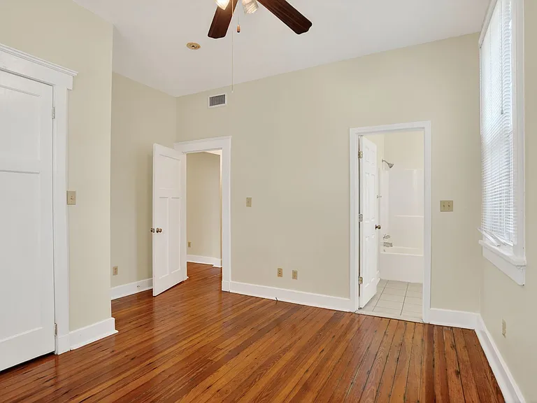2500 Nashville Ave — Photo 9