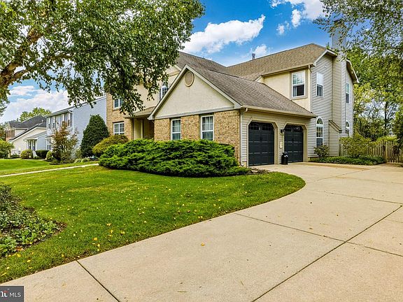 2nd image of 35 Rickland Dr