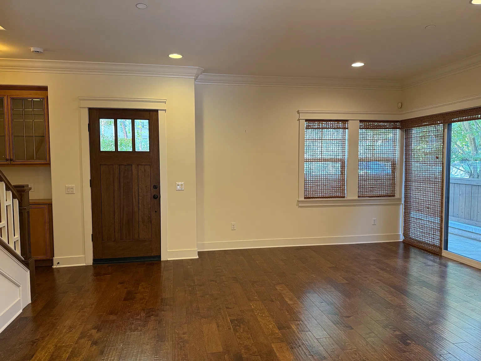 3 bed, 2.5 bath, 1460 sqft, $5,000 — Photo 2