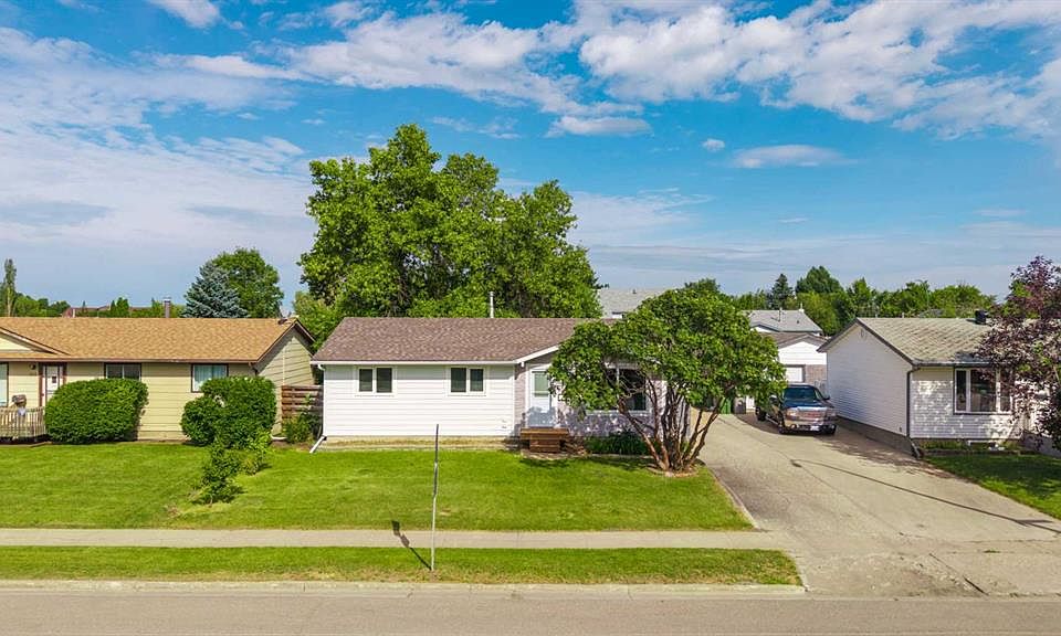 1st image of 3103 W 47th Ave