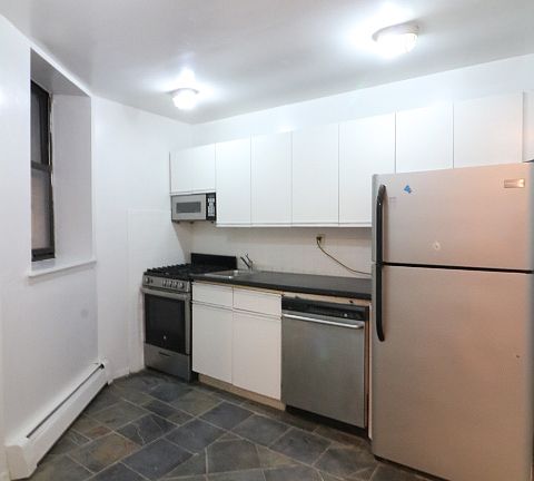 3rd image of 413 W 52nd St #2A