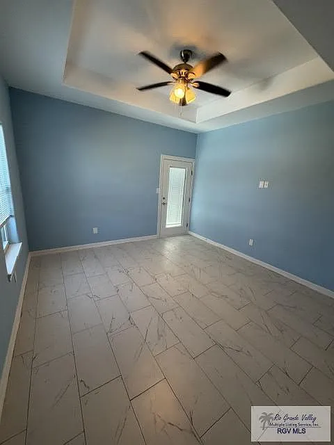 3 bed, 2.0 bath, 1269 sqft, $1,650 — Photo 2
