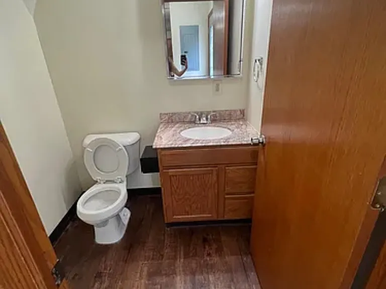 378 Rose Ln #B — Photo 7