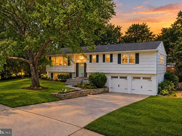 8410 Bound Brook Ln, Alexandria, VA 22309