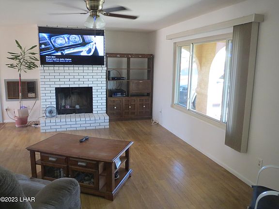 2nd image of 1722 Avalon Ave