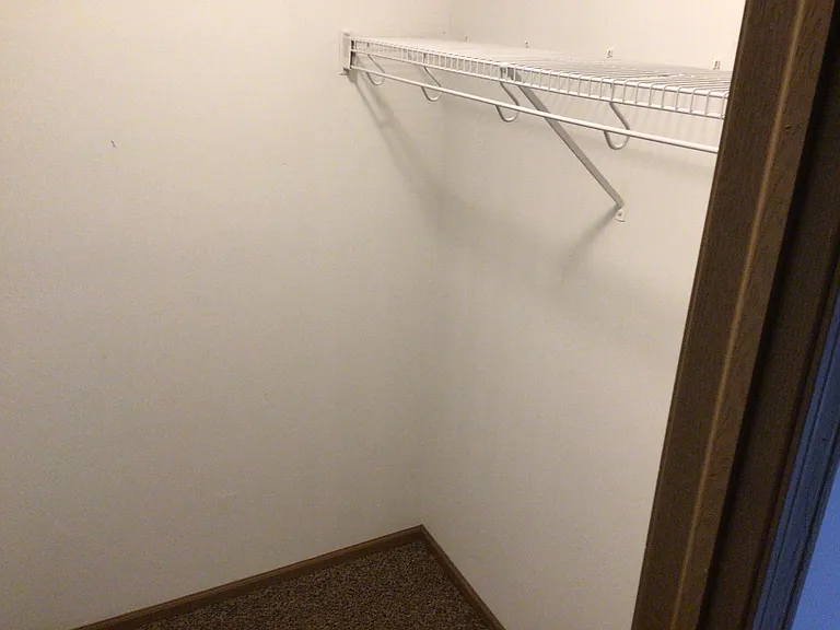 13843 S Petersburg Dr — Photo 22