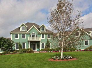 15 Skyview Rd, Orange, CT 06477