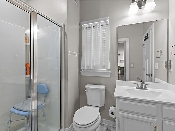 3rd image of 781 Big Bear Ln