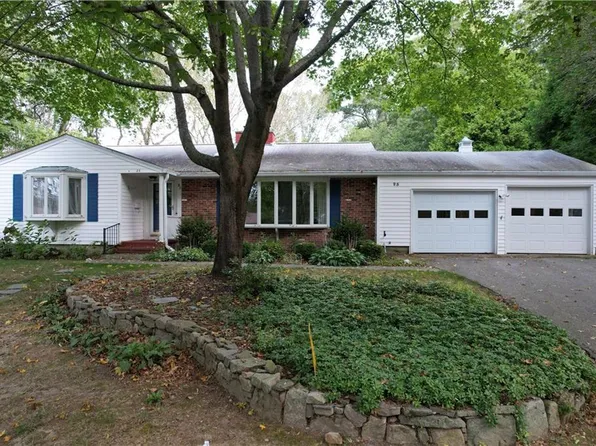 25 Oak Hill Rd, South Kingstown, RI 02879