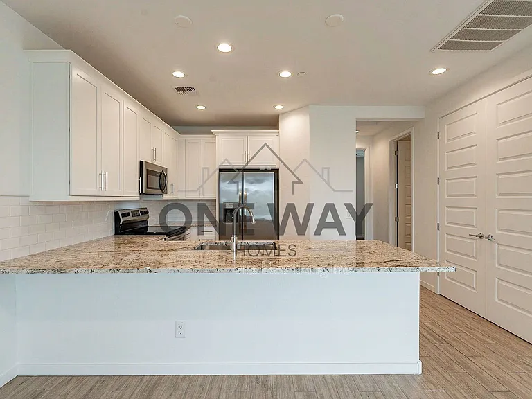4643 S Element — Photo 18