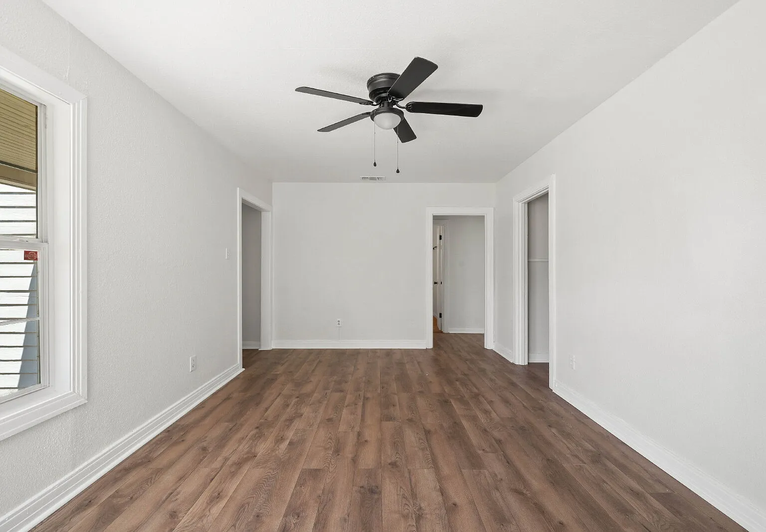 4 bed, 2.0 bath, 1466 sqft, $1,450 — Photo 3