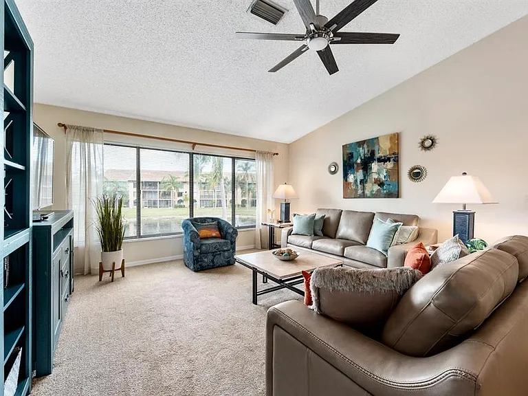 5656 Ashton Lake Dr #5656 — Photo 19