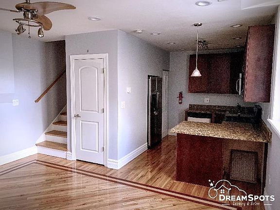 3rd image of 6610 S Kenwood Ave #3