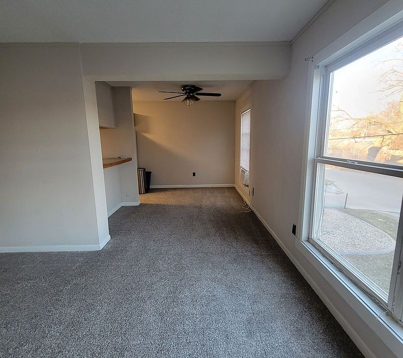 Willowbrook Apartments 1601 N Willow Rd Urbana IL Zillow