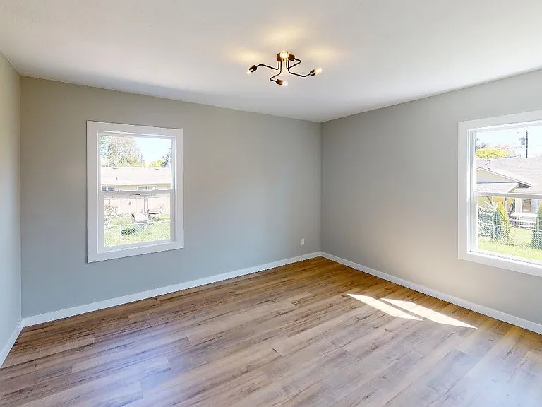 8604 N Hamlin Ave #8604 — Photo 3