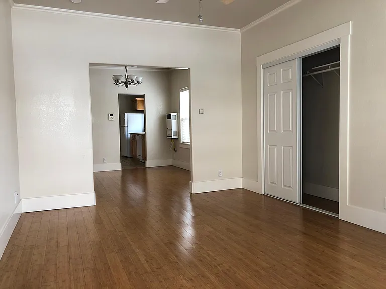 93 Glen Ave — Photo 6