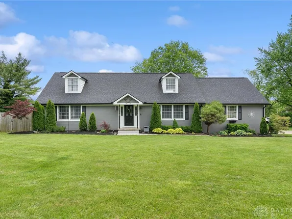 2242 Turnbull Rd, Beavercreek, OH 45431