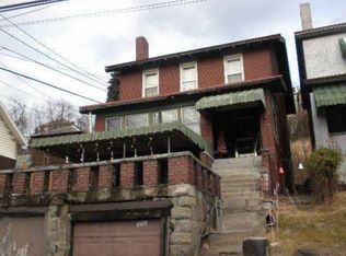 301 Lobinger Ave, Braddock, PA 15104