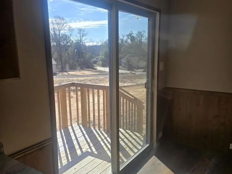 5202 Old Mike Padgett Hwy — Photo 4