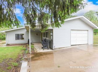 1111 Four Mile Rd NE, Grand Rapids, MI 49525