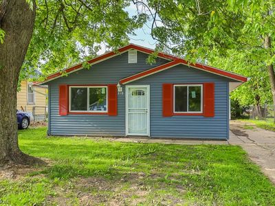 319 Parmely Ave, Elyria, OH, 44035